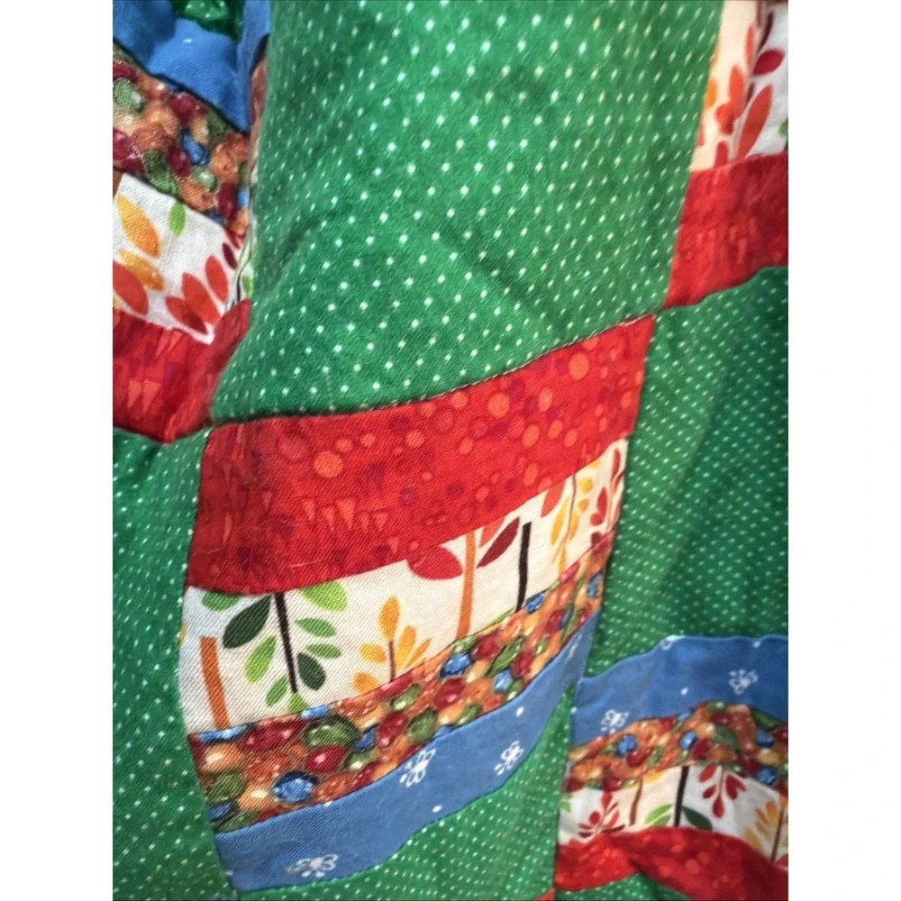 Handmade Quilt Lap Throw Patchwork Vintage Blanket 40x32 Elderly, Baby, Wallart‎